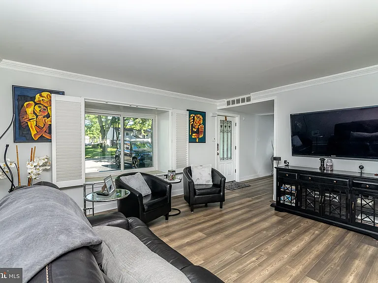 251 Fir Tree Ct — Photo 7