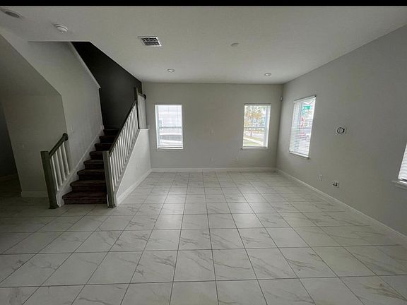 4th image of 8964 Sperry St
