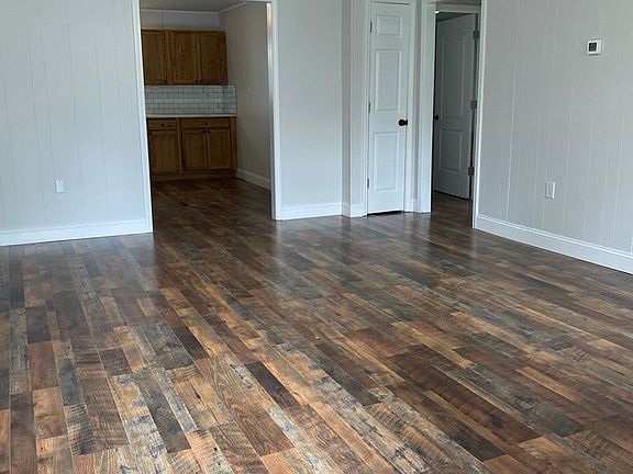 2nd image of 146-152 Riverview St #148