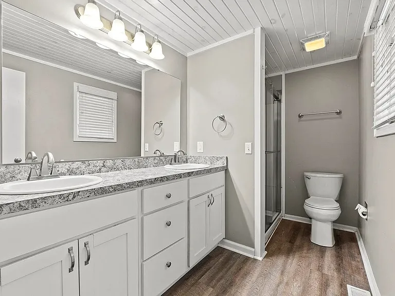 9210 Sea Wind Pl — Photo 12