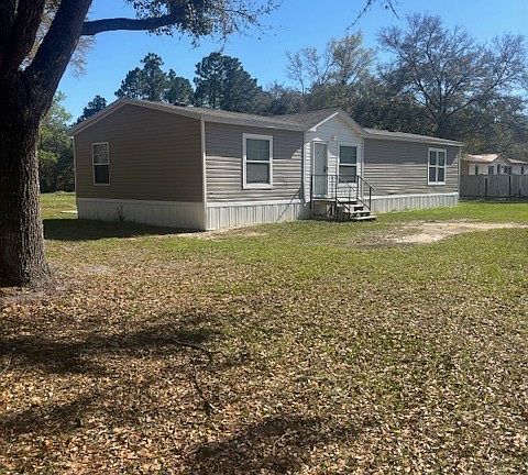 2nd image of 95608 Clearwater Rd