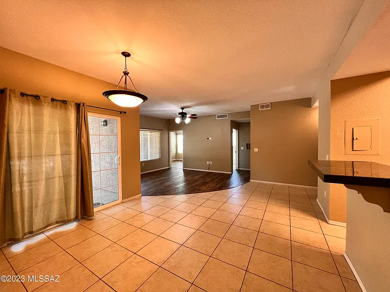 1500 E Pusch Wilderness Dr #5103 — Photo 4
