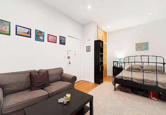 3rd image of 330 W 85th St APT 5G
