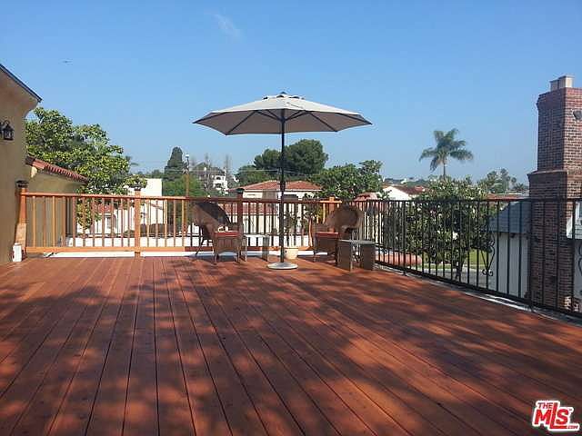 2nd image of 4812 Angeles Vista Blvd