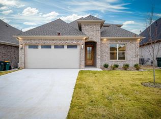 107 Fletcher Ridge Dr, Little Rock, AR 72223