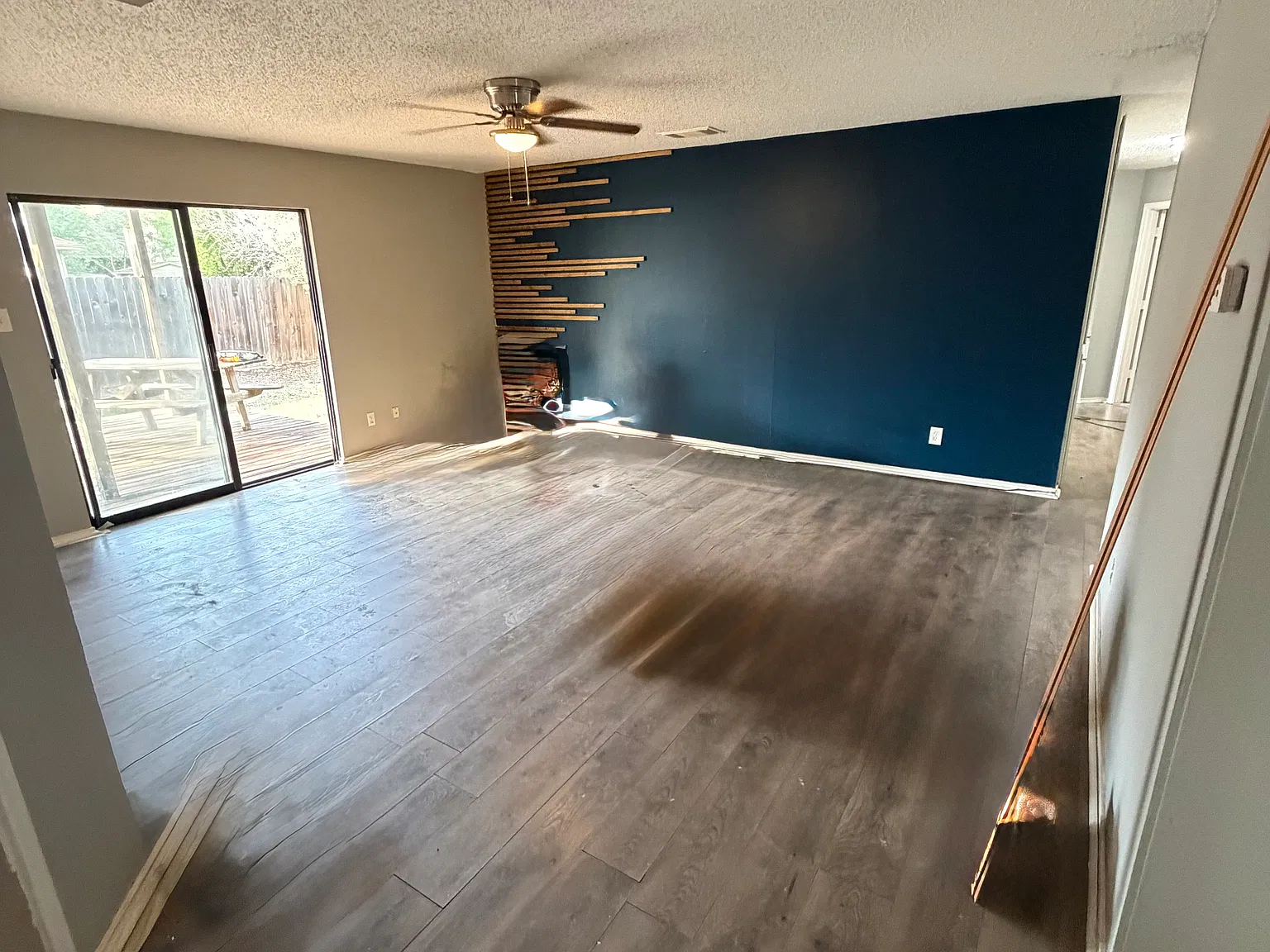 3 bed, 1275 sqft, $1,500 — Photo 2