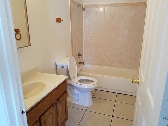 5th image of 2107 15th Ave APT B