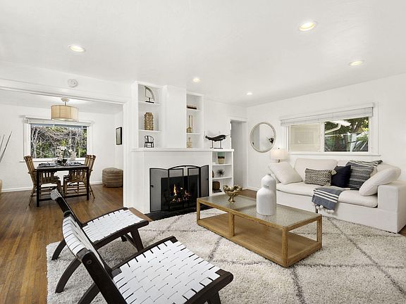 3rd image of 410 W Los Olivos St