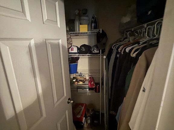 4th image of 1808 Lauren Ln