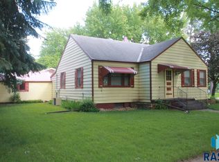 300 N North St, Viborg, SD 57070