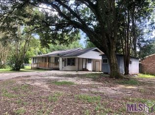 226 Pinoak St, Denham Springs, LA 70726