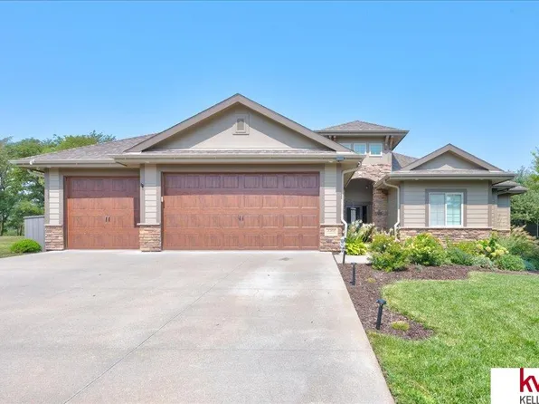 3300 Davy Jones Dr, Plattsmouth, NE 68048