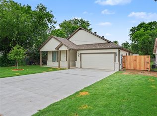 7712 Colton Dr, White Settlement, TX 76108