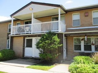 247 Artist Lake Dr, Middle Island, NY 11953