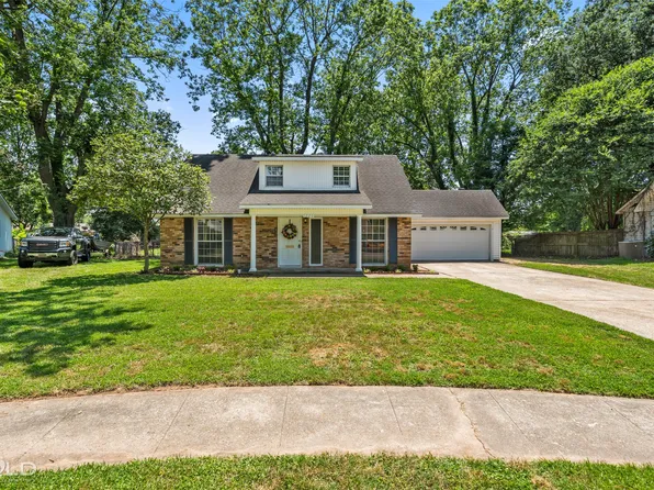 1220 Evangeline Cir, Bossier City, LA 71112