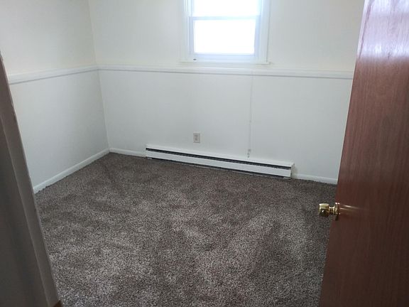 5th image of 230 N Grace St