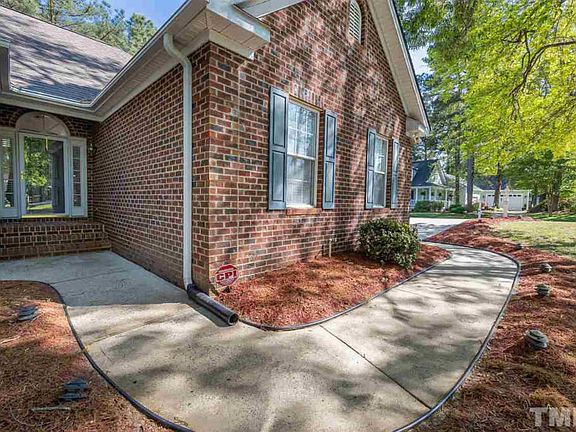 3rd image of 501 Powhatan Dr