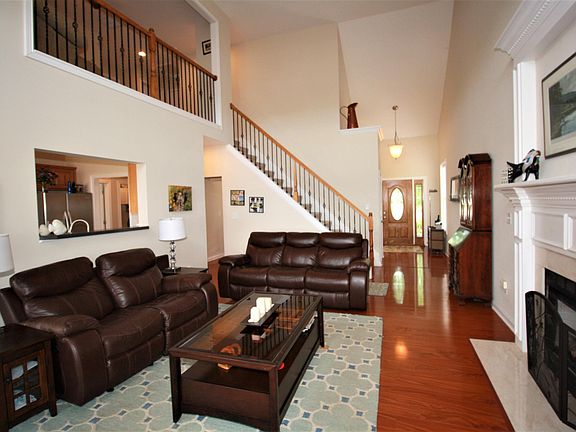 5th image of 4404 Biltmore Pl