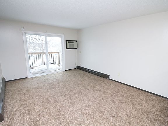 5th image of 3610 E 6th St #108