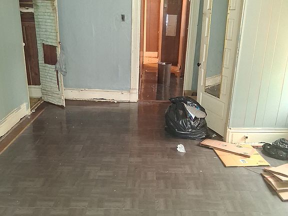 2nd image of 4279 Ashland Ave