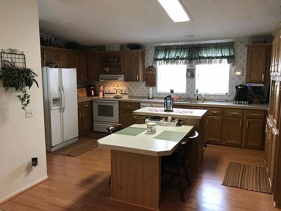 5th image of 7749 Sunset Shores Dr