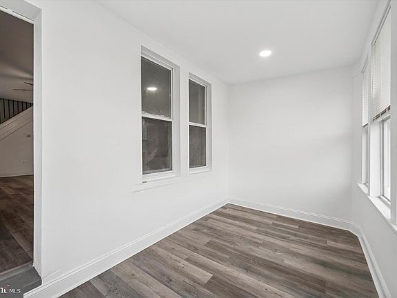 5th image of 1425 Hewes Ave