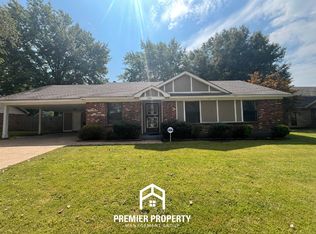 5999 Pebblehill Dr, Memphis, TN 38135