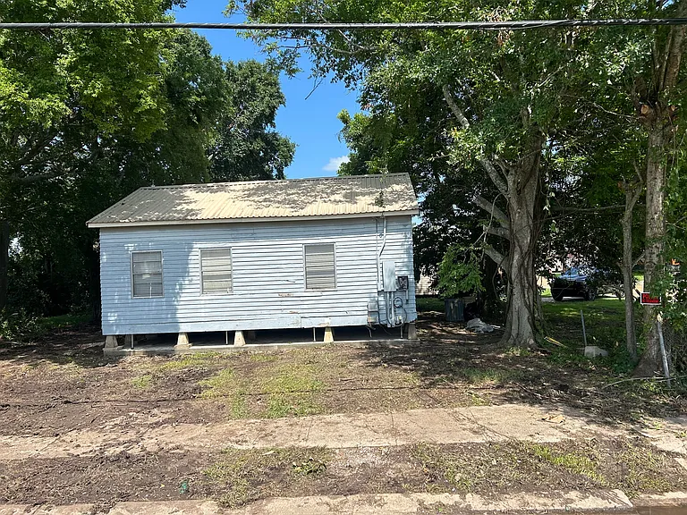 329 S Washington St — Photo 6