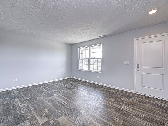 2nd image of 4414 Averly Park Cir