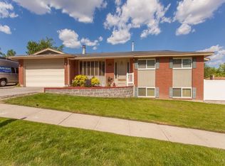 7690 S Biscayne Dr, Cottonwood Heights, UT 84121