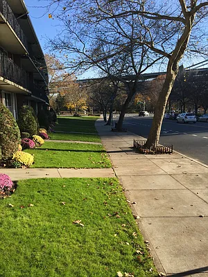 Rented by RES New York | media 6