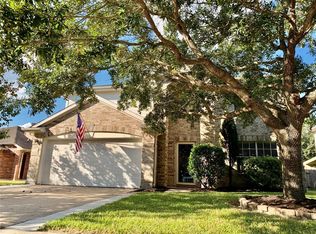 7734 Hunters Peak Ln, Baytown, TX 77523