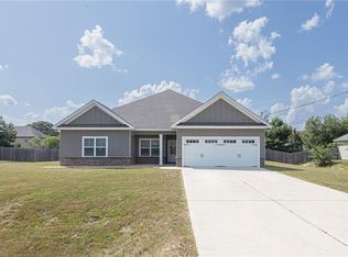 19 Maxwell Dr, Fort Mitchell, AL 36856