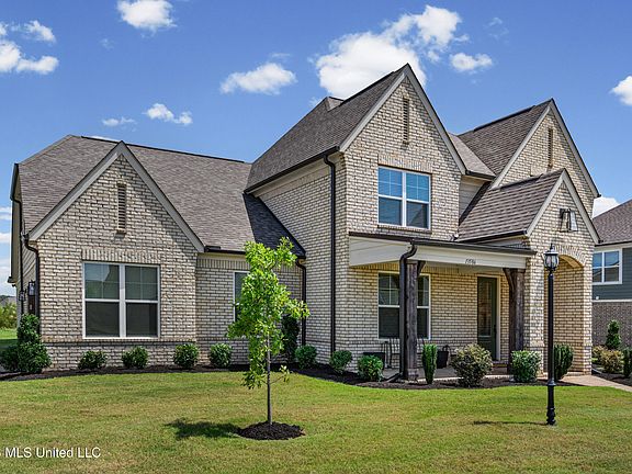 2nd image of 13586 Broadmore Ln