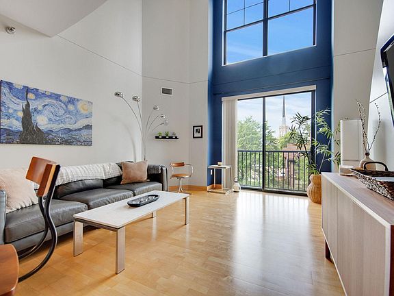 5th image of 317 Groveland Ave Unit 317