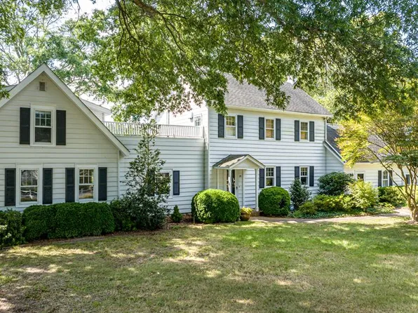 14 Meadville Dr, Onancock, VA 23417