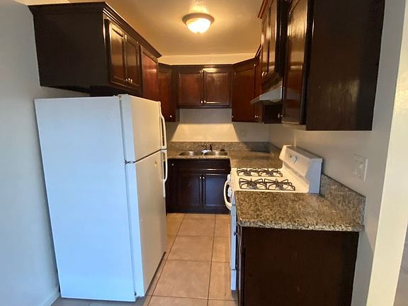 2nd image of 1956 San Francisco Ave APT 3