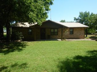 2302 W Fm 898, Bonham, TX 75418