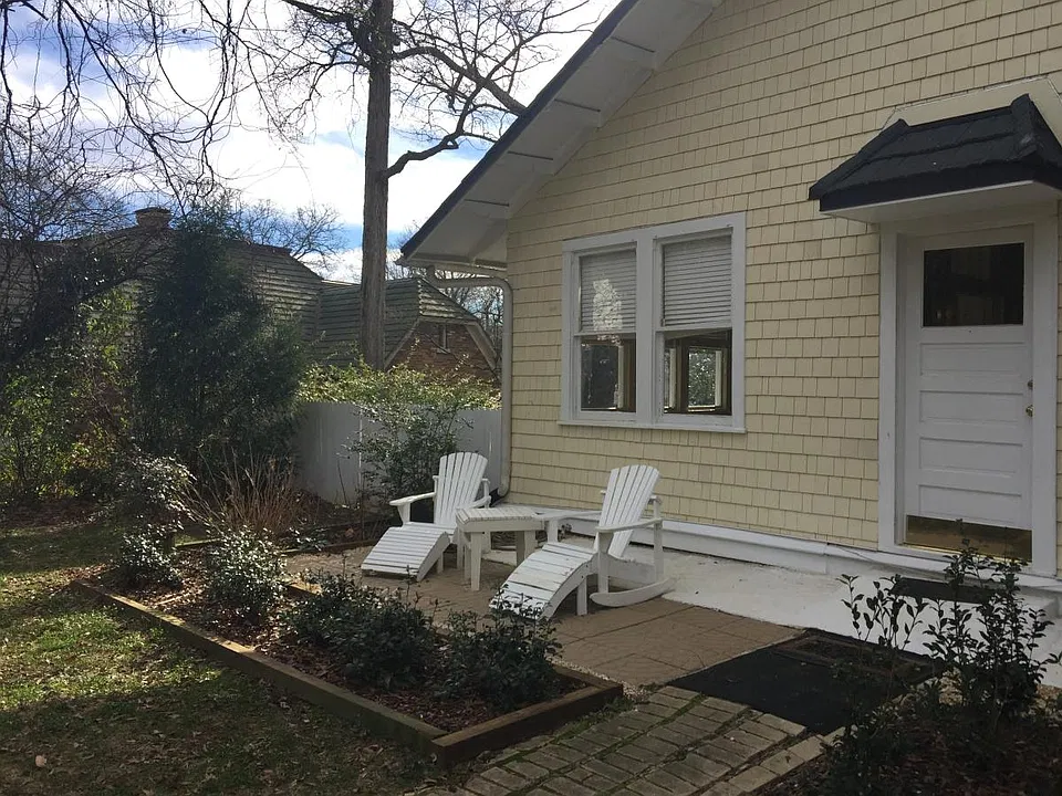1260 Fairview Rd NE #2