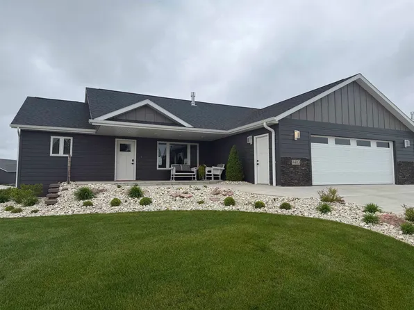 4403 Targhee Dr, Rapid City, SD 57702