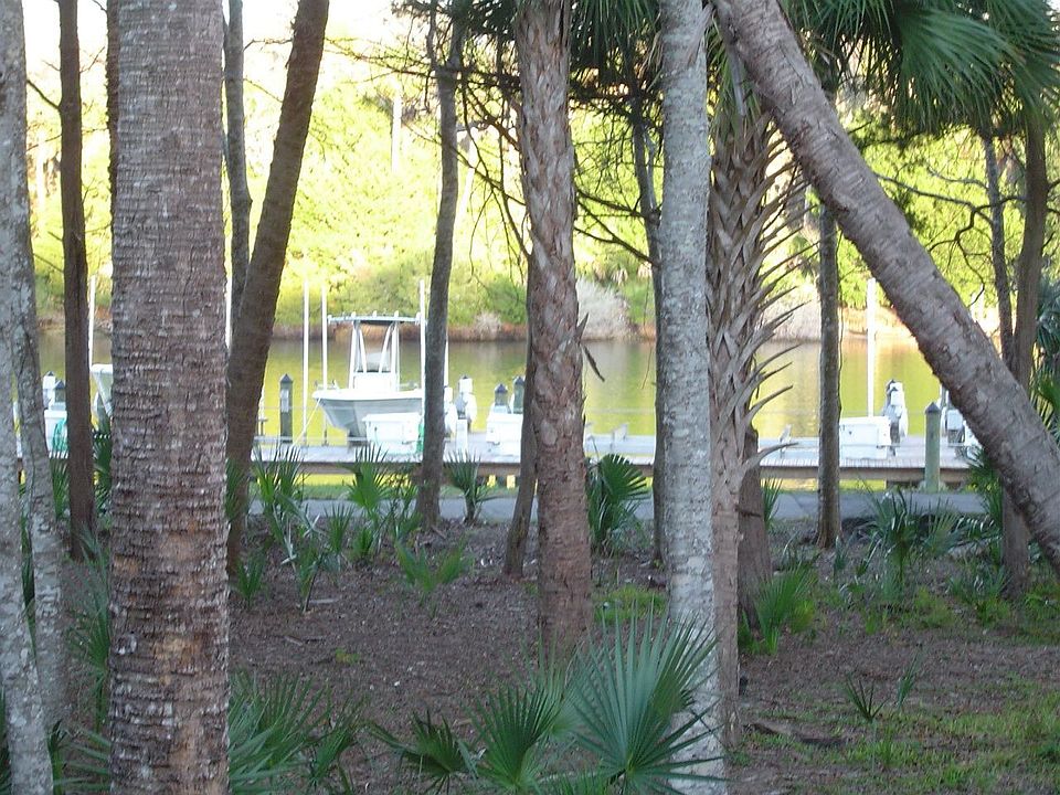 Direct Intracoastal View with Private Boatslip