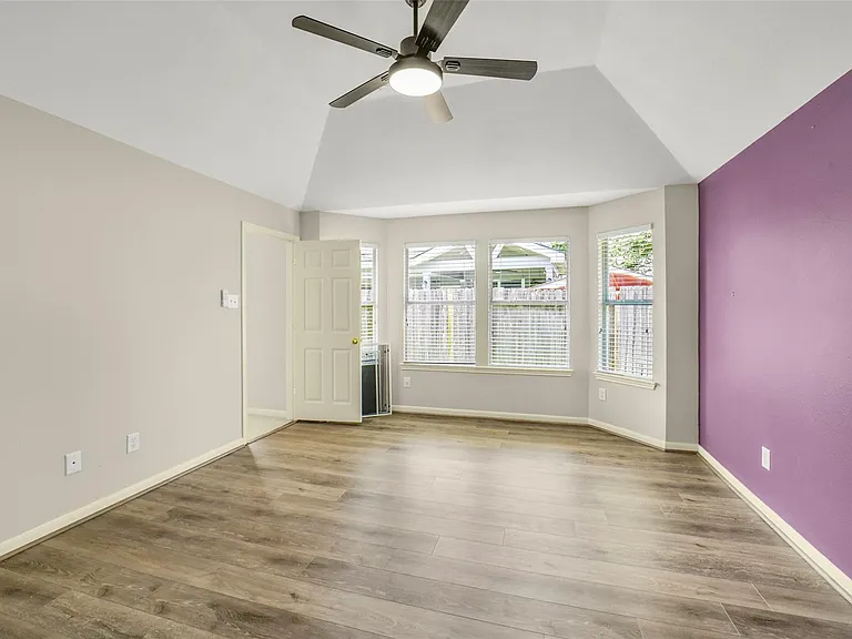 19254 Dillsbury Ct — Photo 29