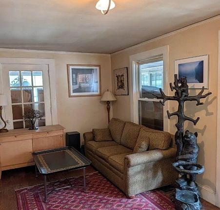 4th image of 22 Vail Place