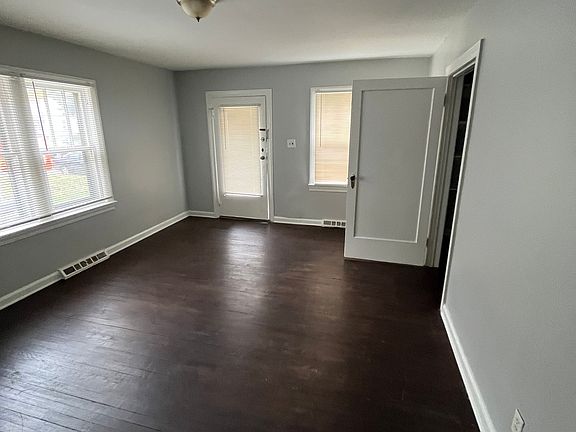 3rd image of 1308 N Chester Ave
