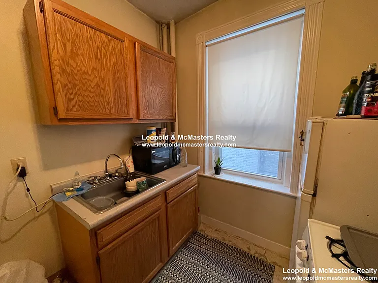 Gorden St Apartments — Photo 15