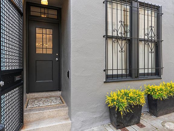 3rd image of 12 Auburn St