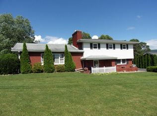 522 3rd St, Lewistown, PA 17044