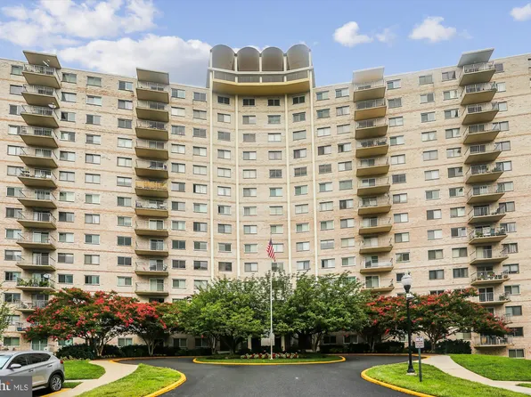 1121 University Blvd W APT 916, Silver Spring, MD 20902