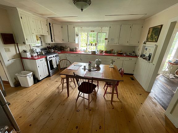 Kitchen facing sink.