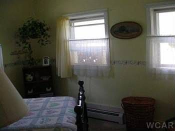 5th image of 604 Hutchinson St